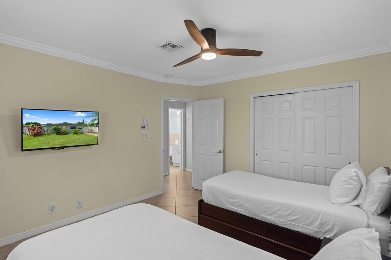 311 Sw 8th St #1047798P - Photo 7 of 18