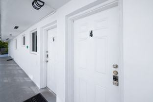 828 Sw 2nd St - Photo 1 of 1