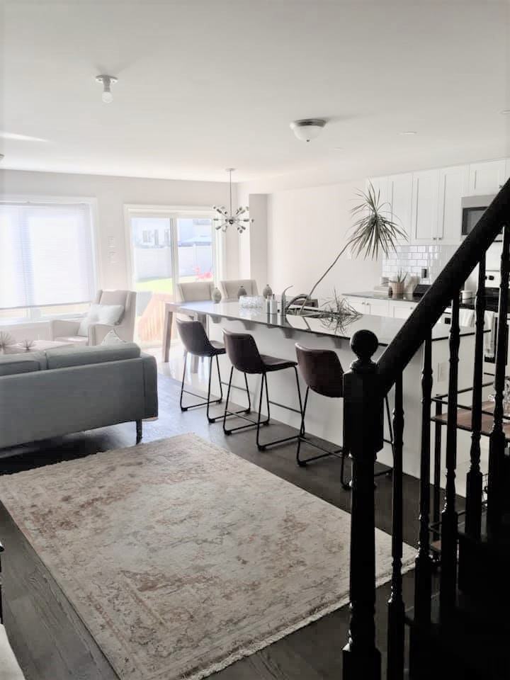 618 Parade Drive - 1 #1 - Photo 3 of 44