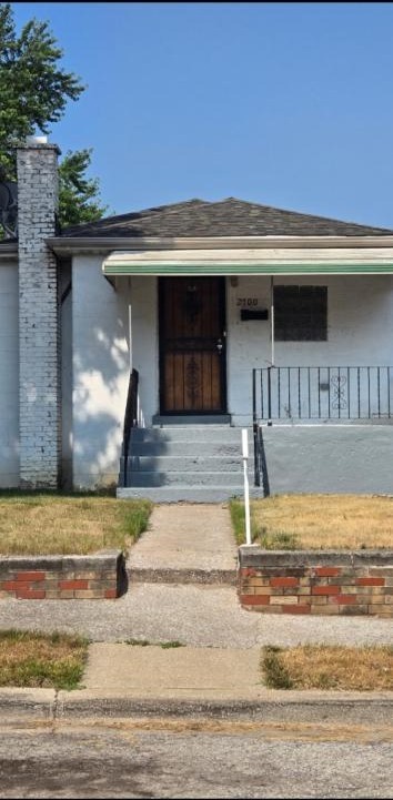2700 Jefferson St - Photo 2 of 15