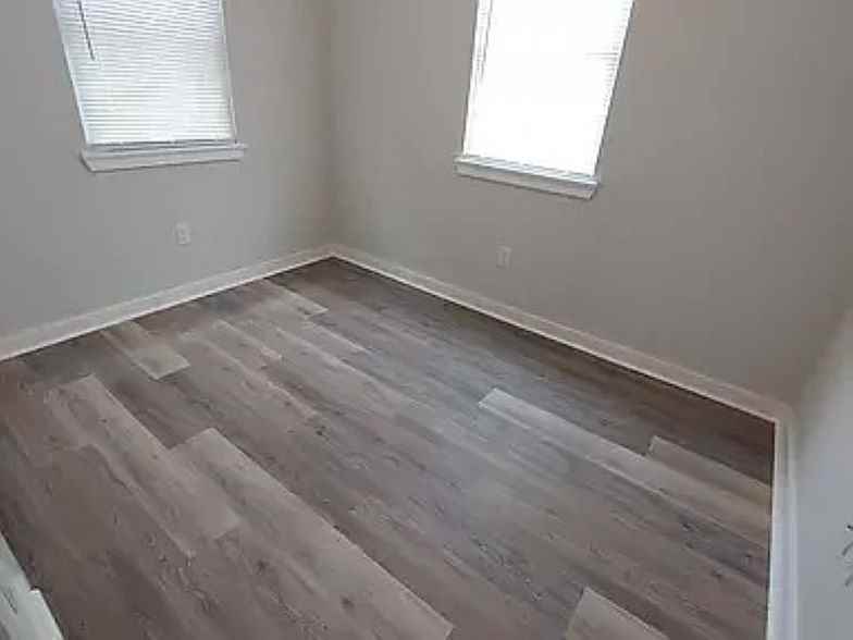 2406 N Chadwick St - Photo 6 of 12