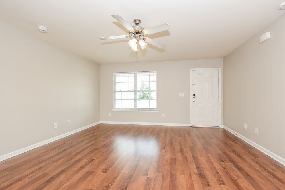 2014 Cobblestone Dr - Photo 3 of 16
