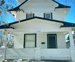 1239 Sw Garfield Ave - Photo 1 of 1