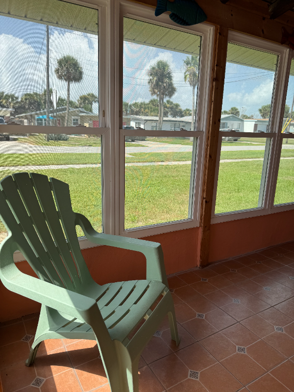 385 Woodland Ave - Photo 3 of 20