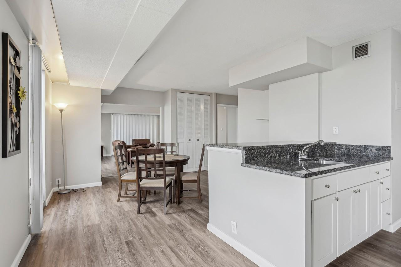 The Gentry's Landing - Photo 4 of 100