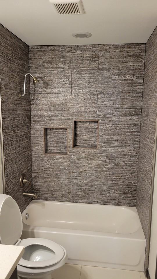 1212 Whiteoak Dr #2 - Photo 6 of 24