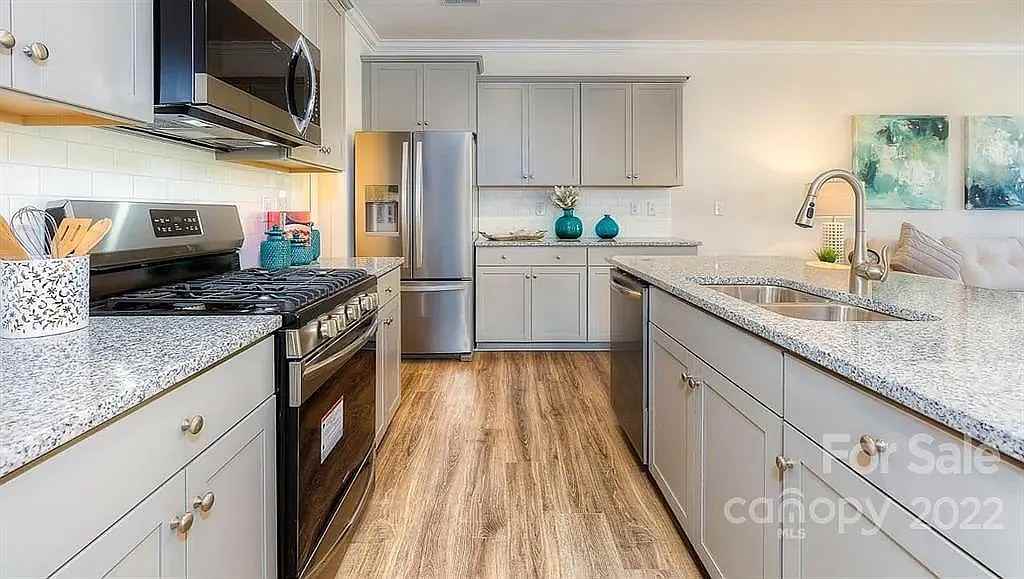 131 Creekview Rd #131 - Photo 3 of 25