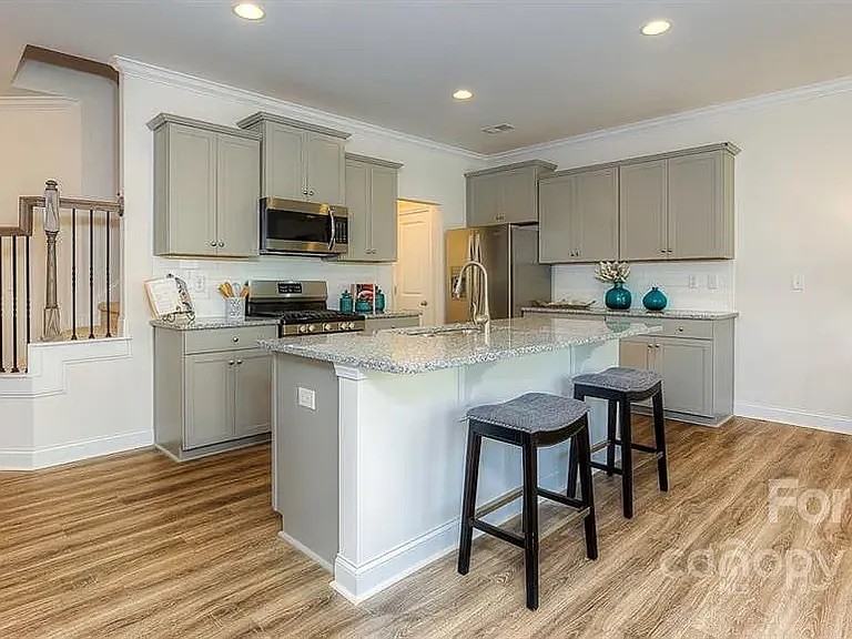131 Creekview Rd #131 - Photo 4 of 25