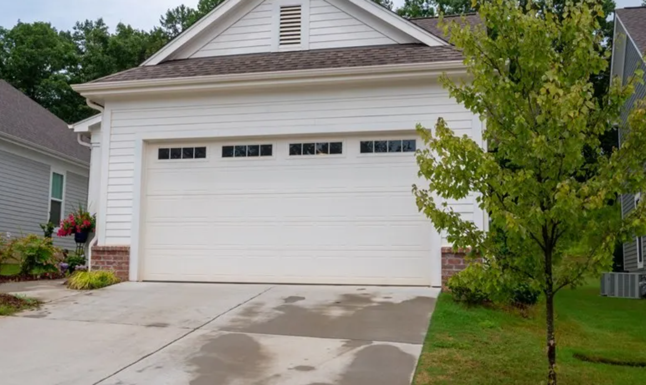 425 Live Oak Dr #NA - Photo 7 of 16