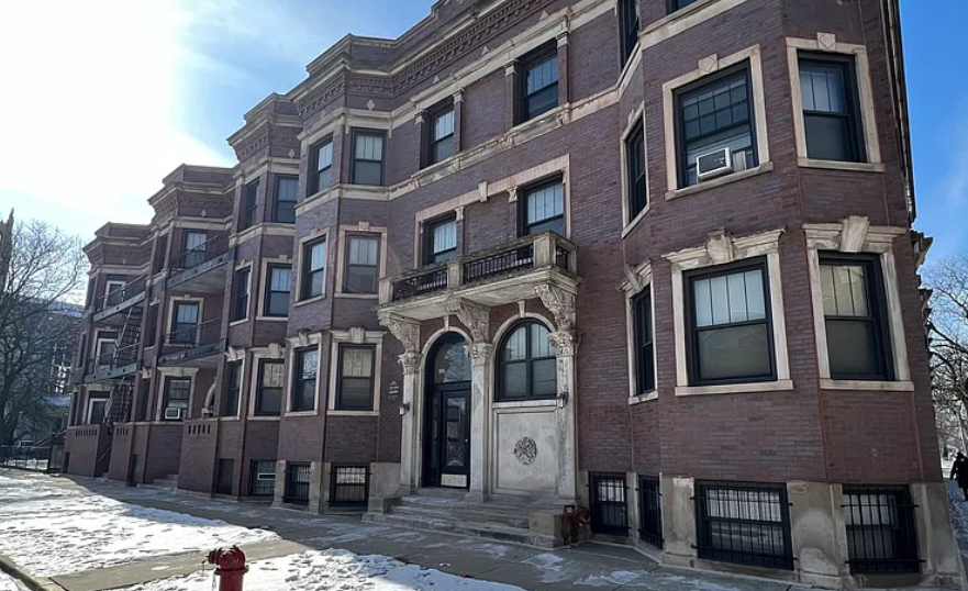 6408 South Harvard Avenue #2R - Photo 3 of 10