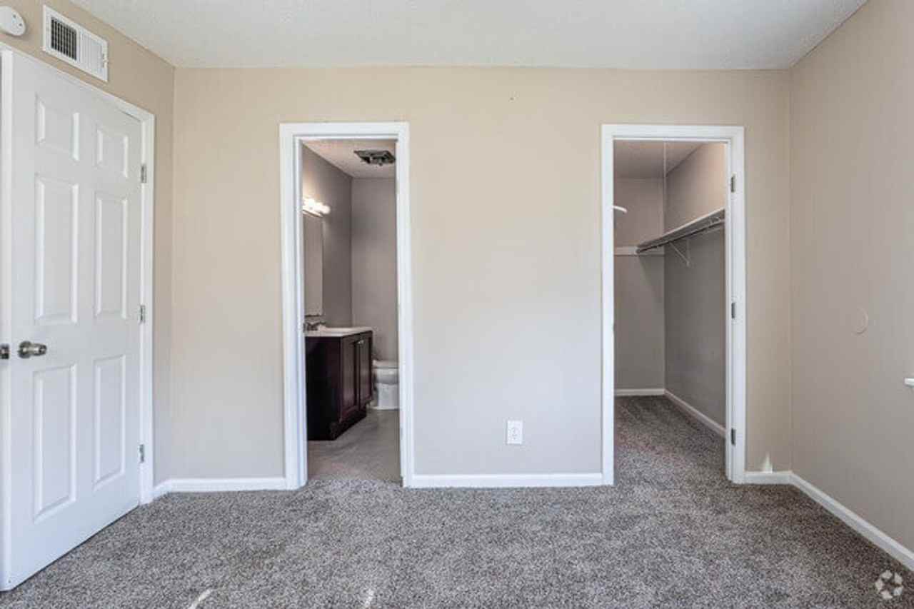 Shadowglen Townhomes + Flats - Photo 6 of 35