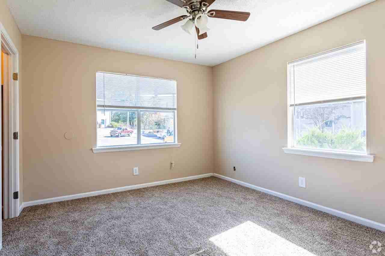 Shadowglen Townhomes + Flats - Photo 5 of 18