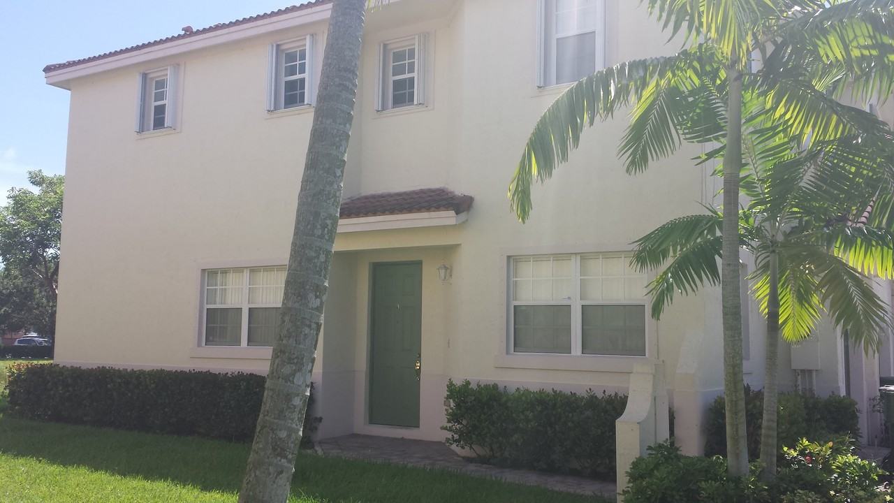 521 Ne 21st Ter #NA - Photo 6 of 19