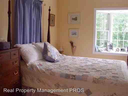 5732 4th St S - Photo 3 of 8