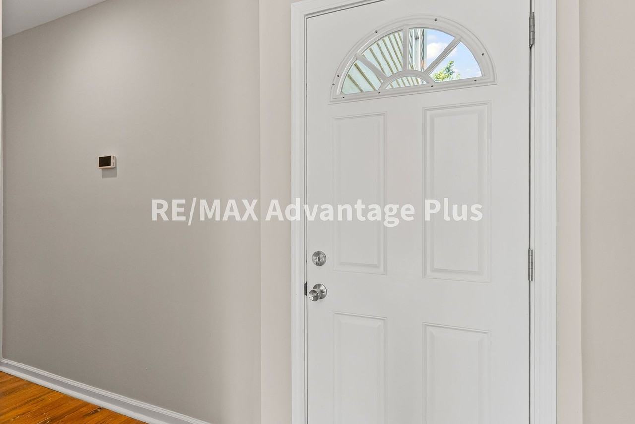 6502 Nutbush Rd - Photo 2 of 50