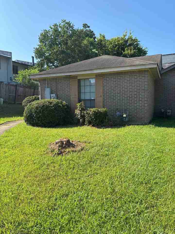 5768 Worchester Ct - Photo 2 of 19