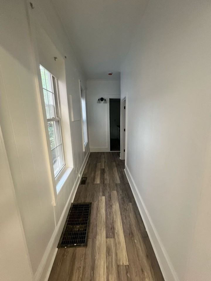 281 Spring St - Photo 7 of 14