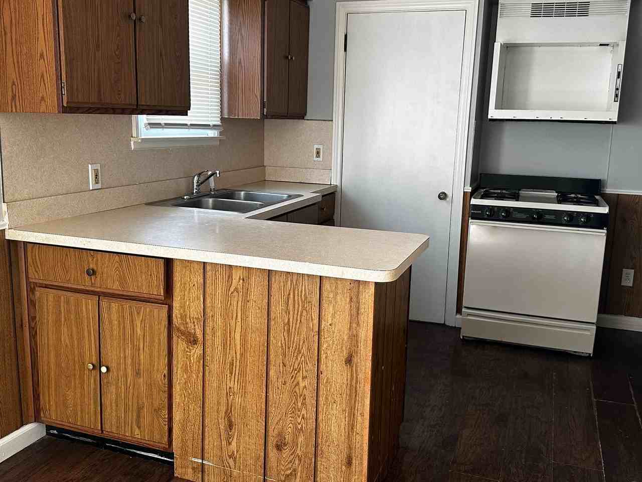 7536 Sterling - Photo 3 of 16