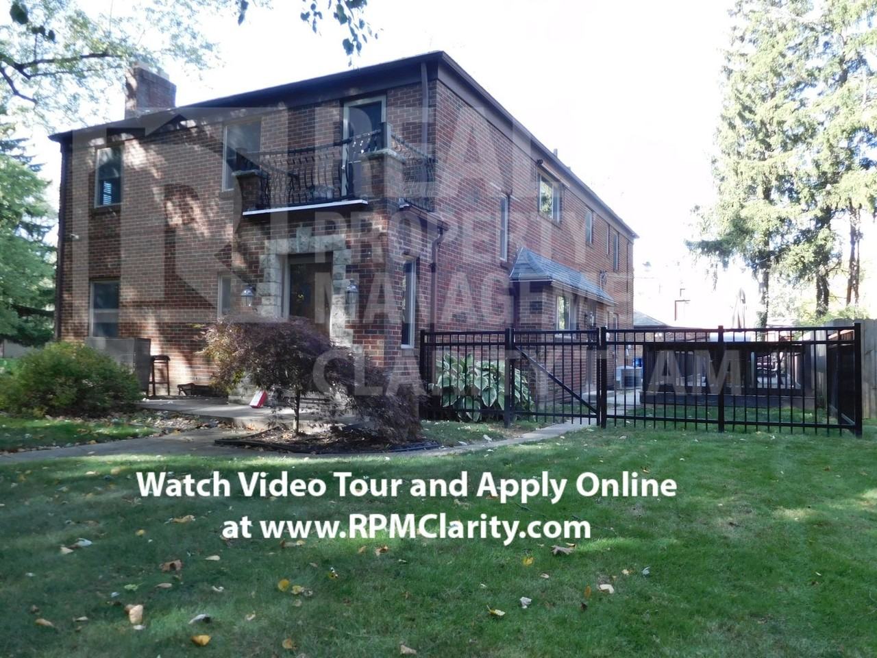 2458 Kenwood Blvd - Photo 2 of 24