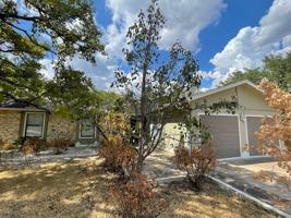 featured image of 8906 Pineridge Dr