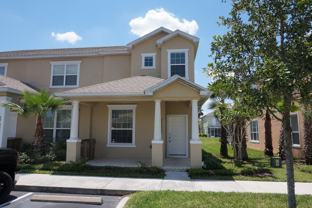 17528 Placidity Ave - Photo 1 of 1