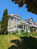 featured image of 2411 N Cramer St