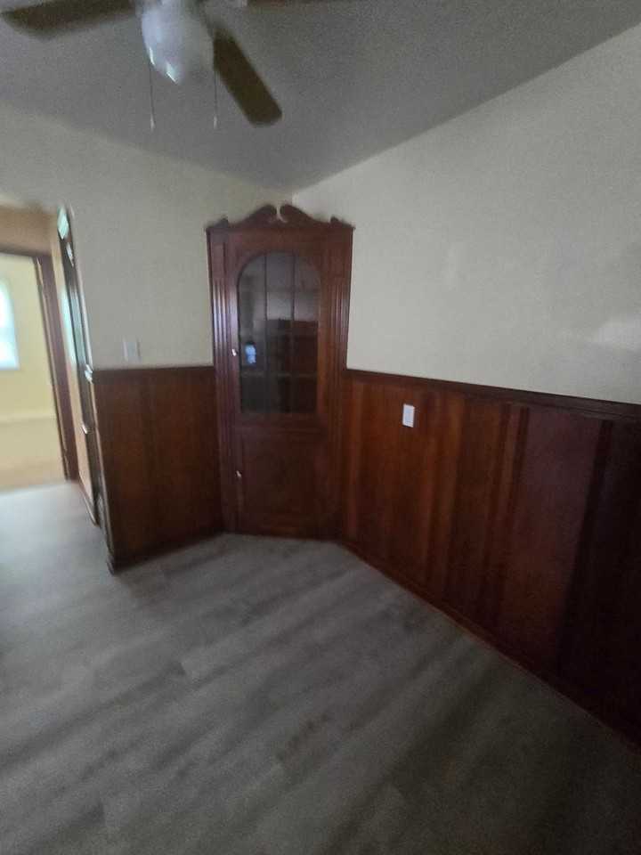 2378 Boudinot Ave - Photo 5 of 28