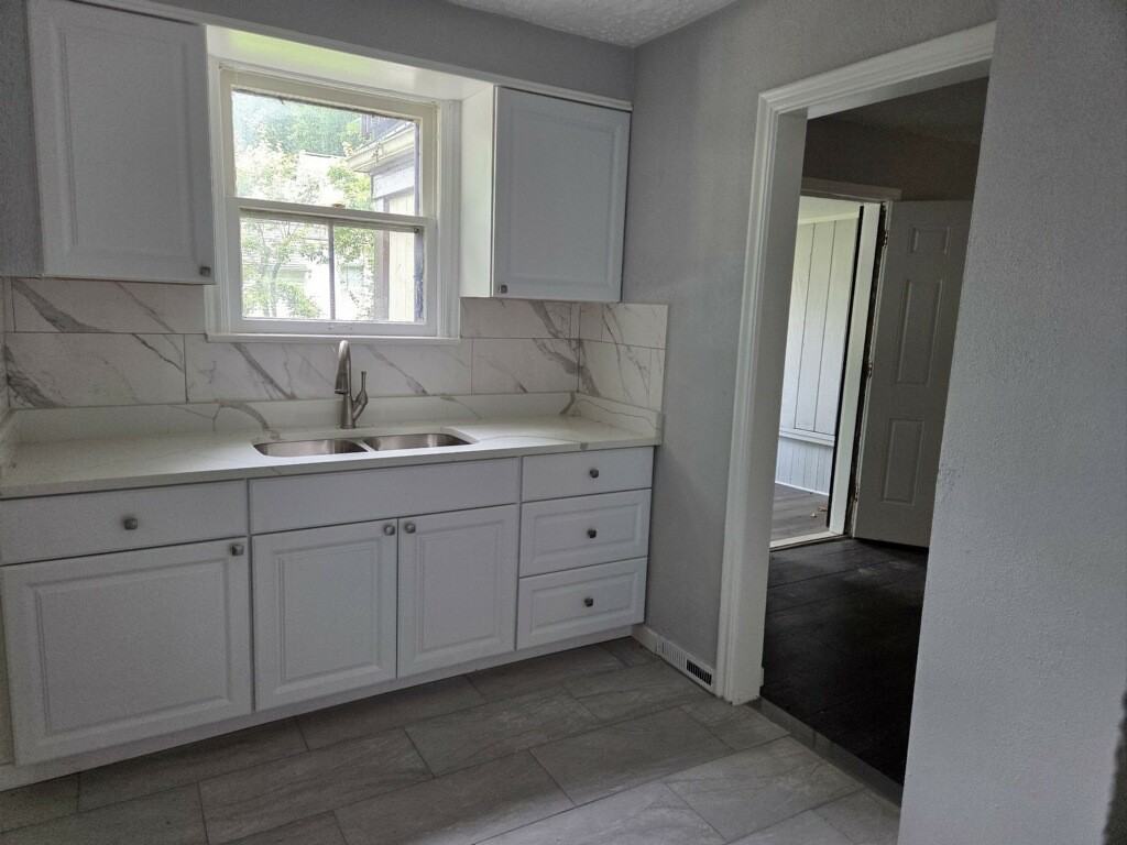 2061 Staunton Road - Photo 3 of 23