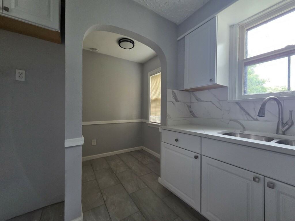 2061 Staunton Road - Photo 4 of 23