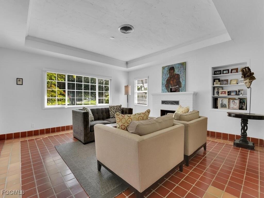 1803 Ardmore Rd - Photo 7 of 39