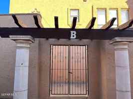 featured image of 10604 Springwood Dr Apt B #B