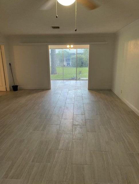 192 Cape Cod Cir - Photo 3 of 6