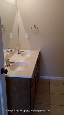 127 Edna - Photo 2 of 8
