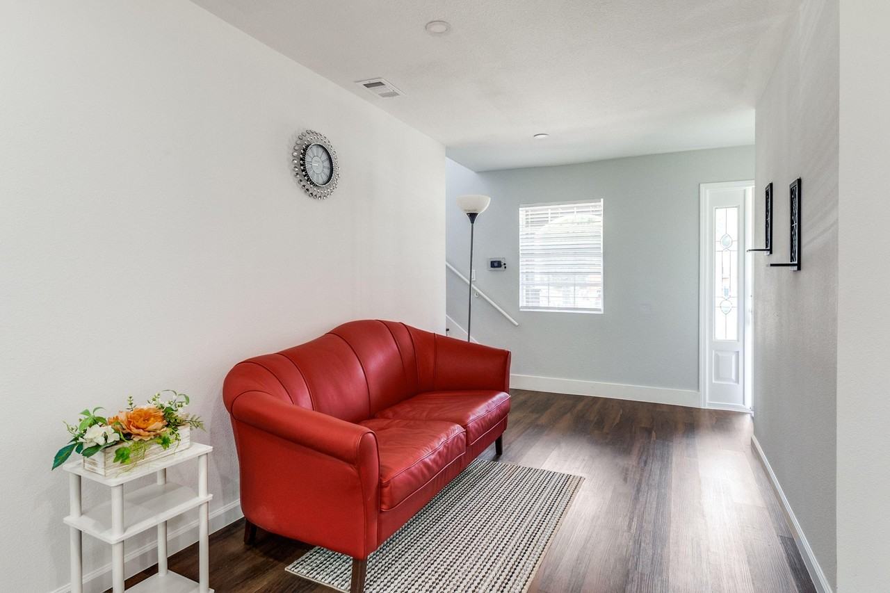 Ruth Ann Dr - Photo 2 of 14