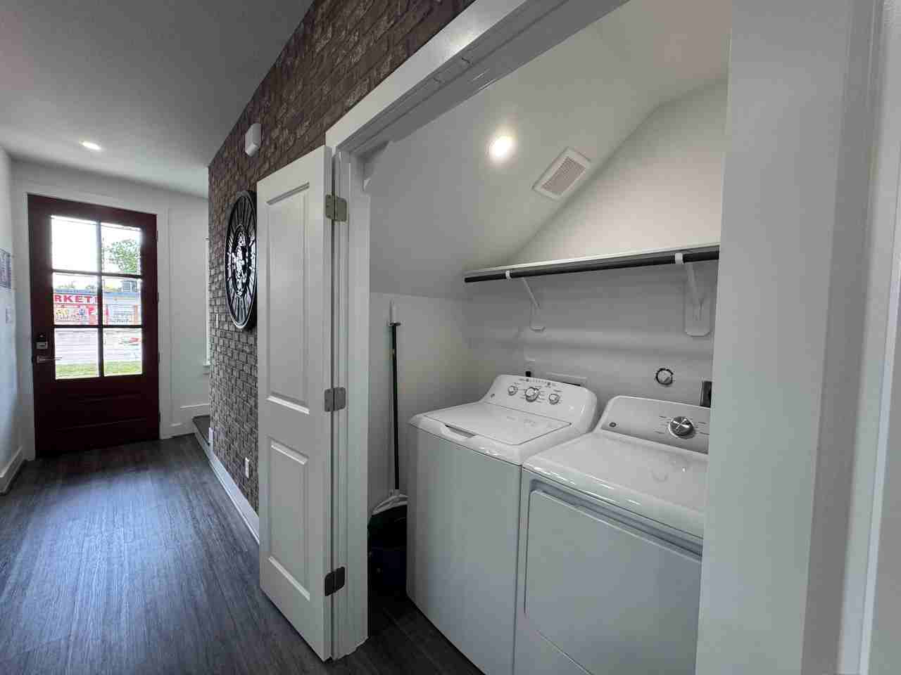 Gregg St - Photo 7 of 31