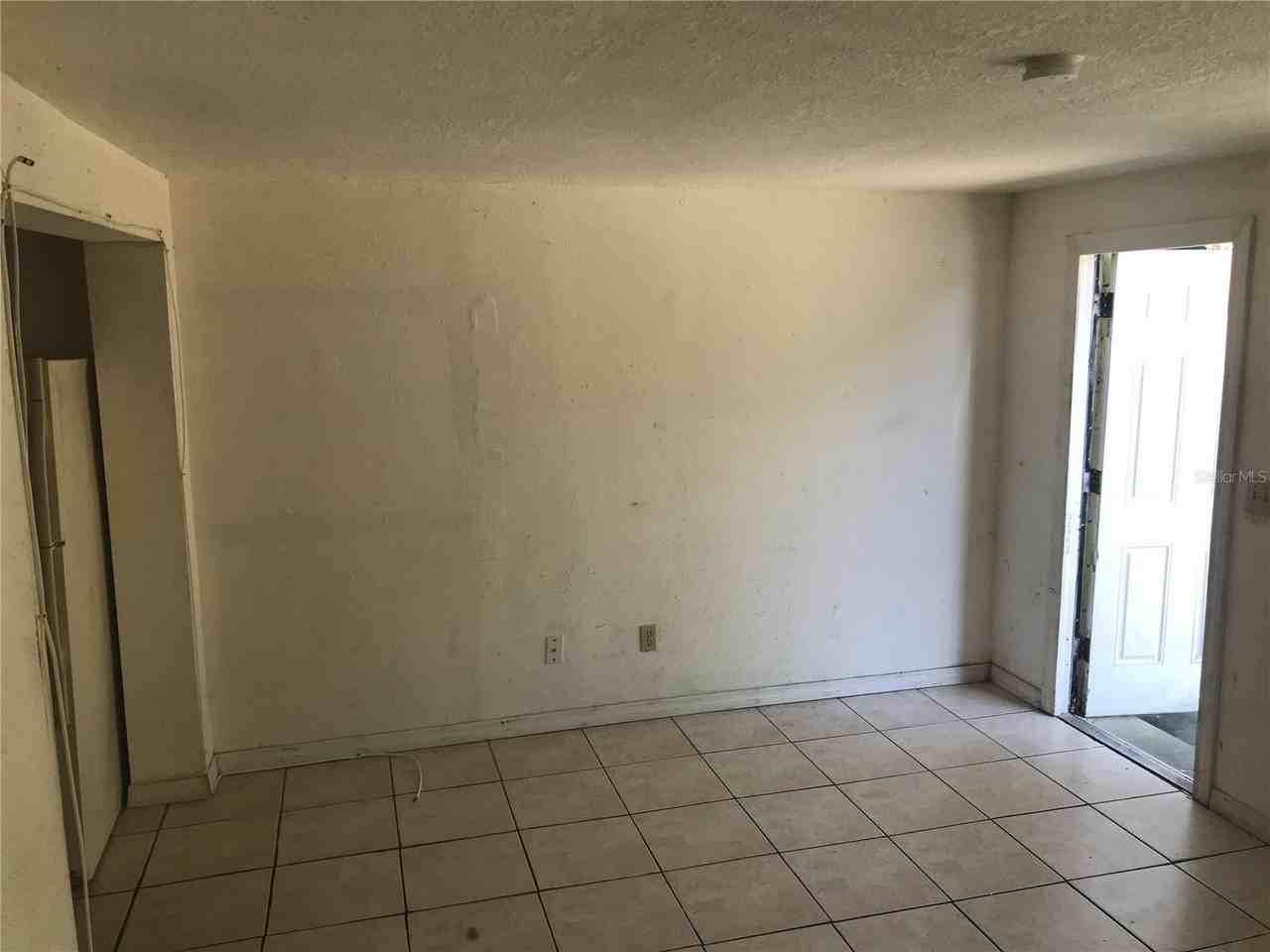 1201 22ND AVE AVENUE S #3 - Photo 3 of 8