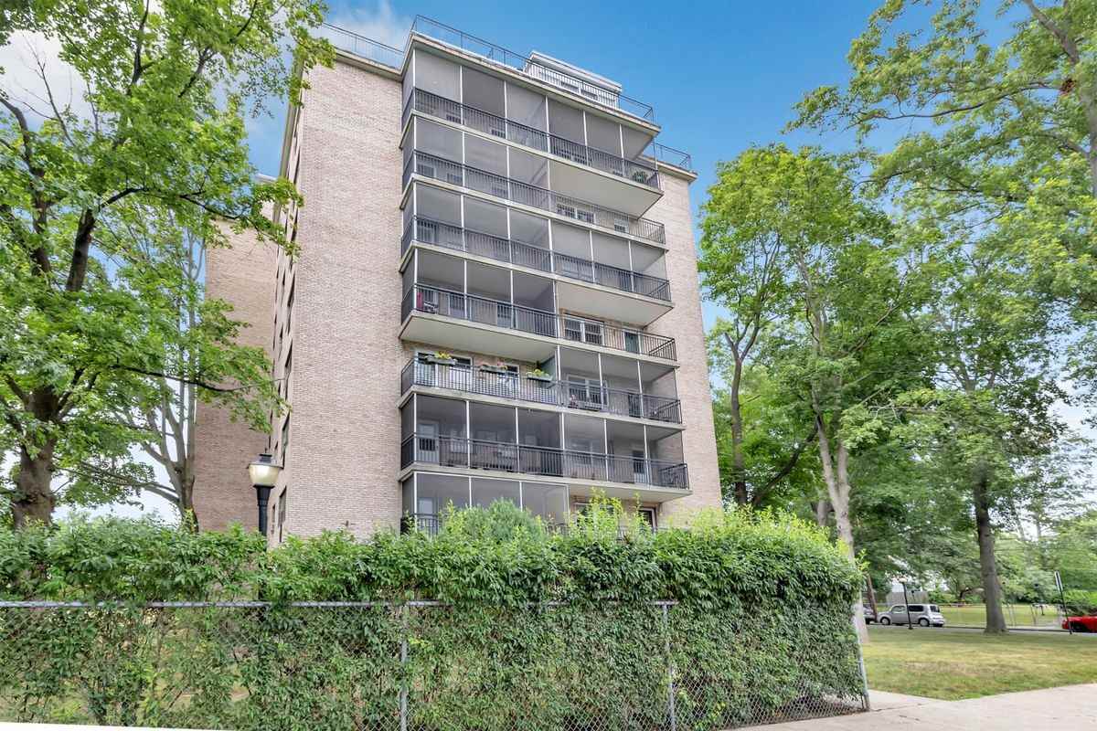 25 Cartright St ##5d - Photo 3 of 37