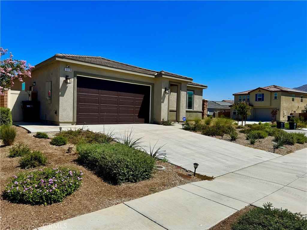 19318 Sweet Grove Cir - Photo 2 of 47