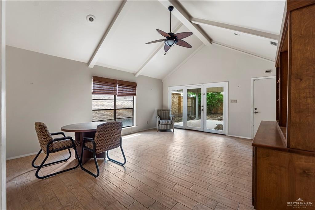 411 Zinnia Ave - Photo 5 of 17