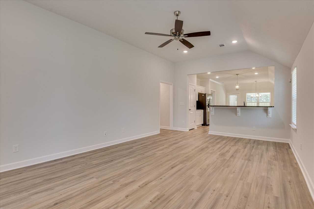 3066 Banter Dr - Photo 6 of 40