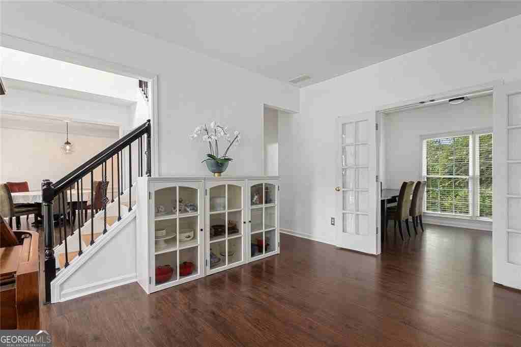 505 Stedford Ln - Photo 7 of 30