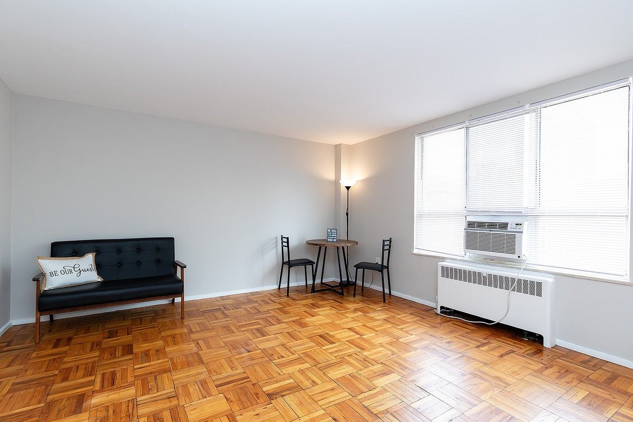 Washington Place Apartments - Photo 5 of 29