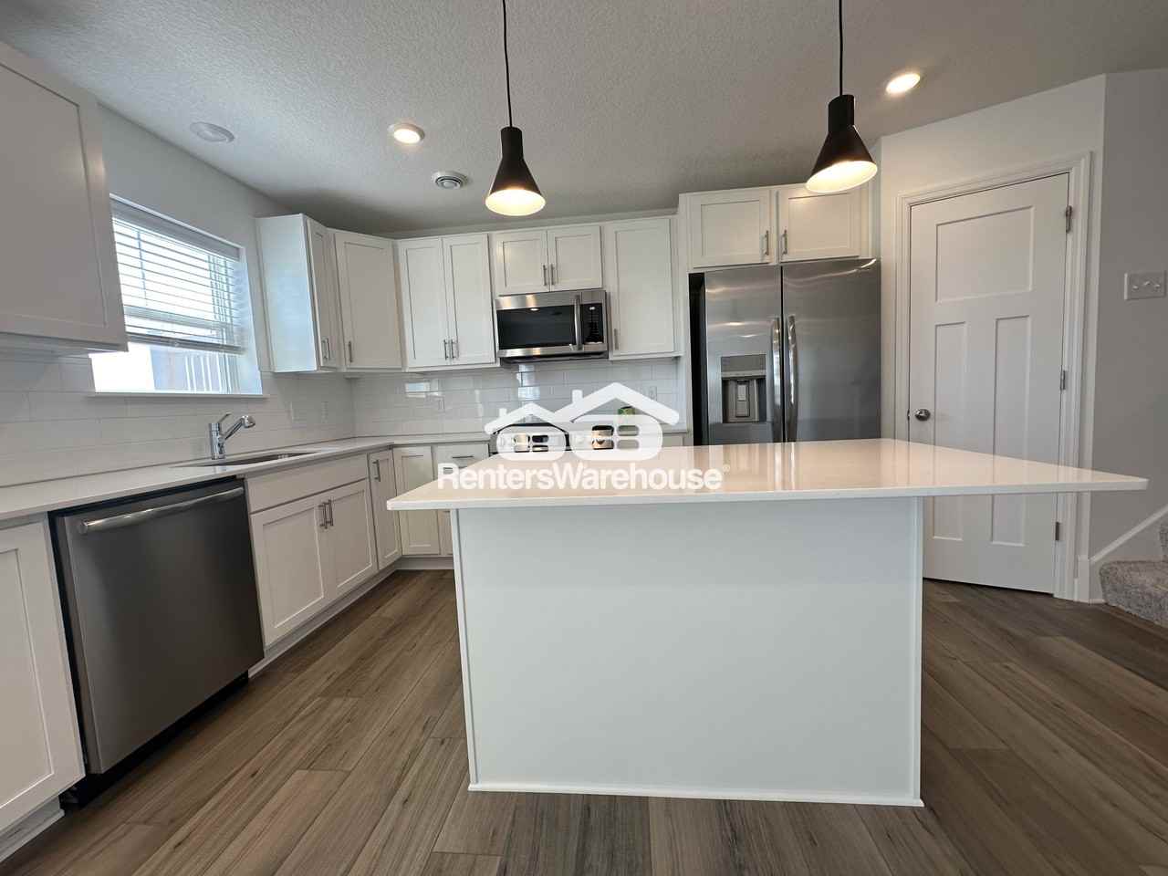 1065 Jubert Dr - Photo 3 of 21