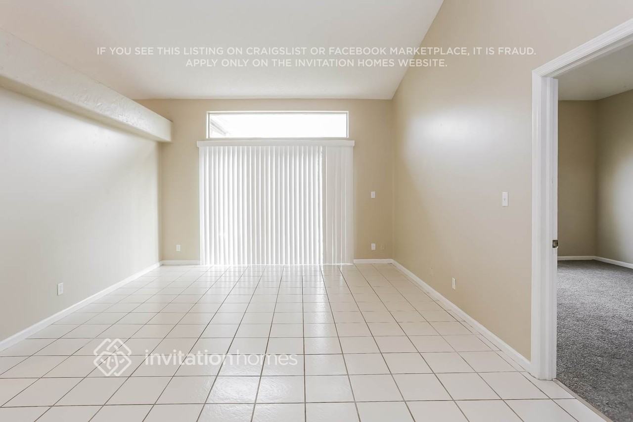 107 Pimlico Way - Photo 3 of 17