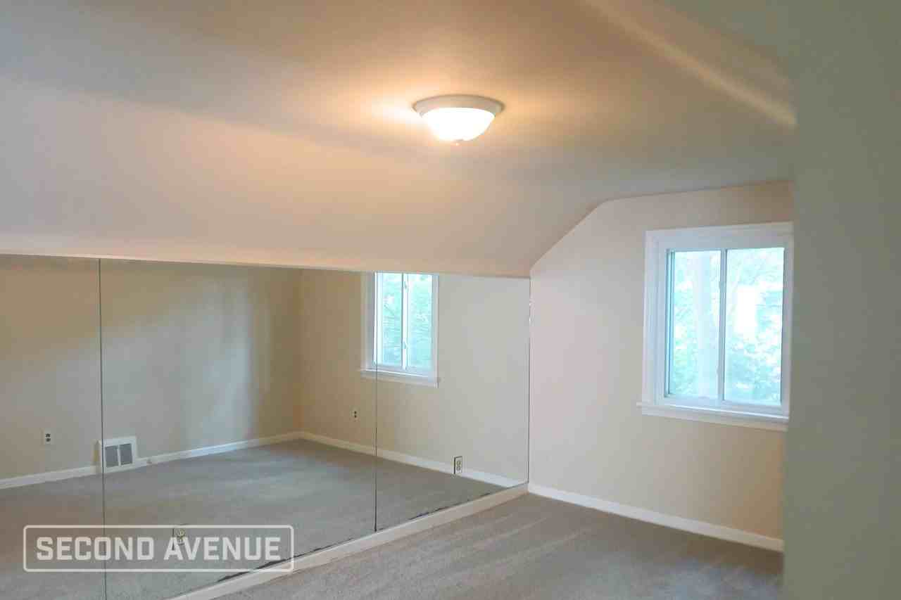 2401 N Taylor Rd - Photo 7 of 12
