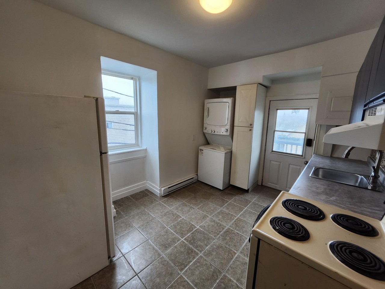 274 Duke Street West #3 - Photo 3 of 13