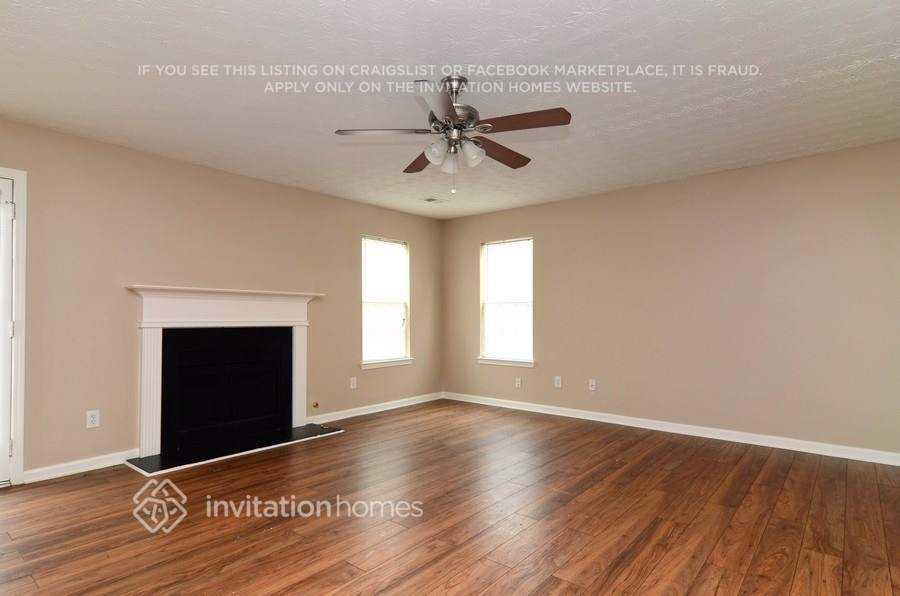 1150 Saint Phillips Ct - Photo 3 of 17