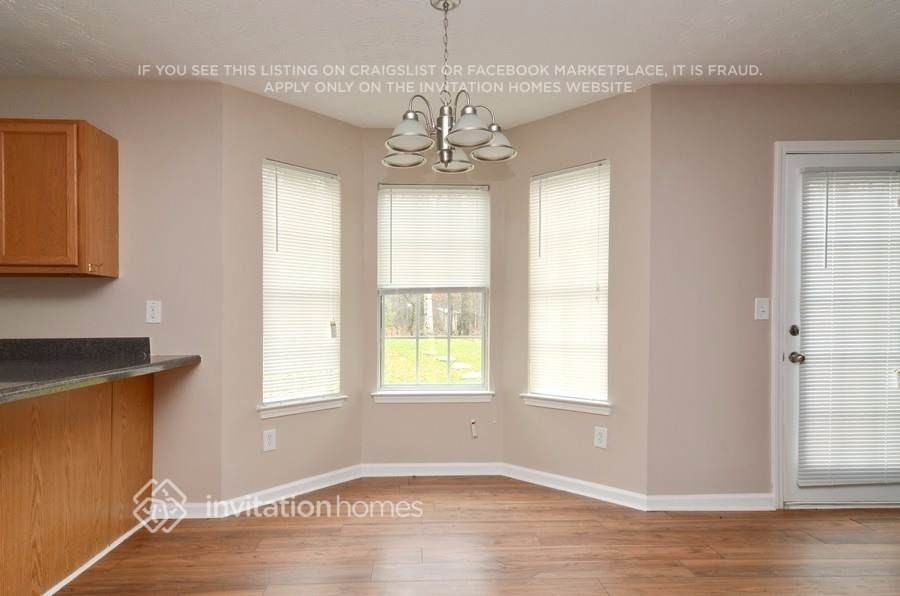 1150 Saint Phillips Ct - Photo 7 of 17