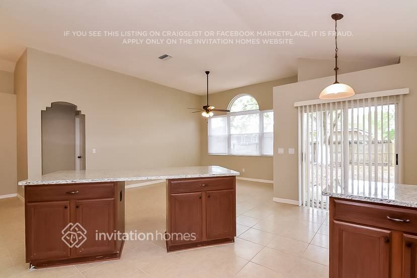 6127 Weatherwood Cir - Photo 7 of 19