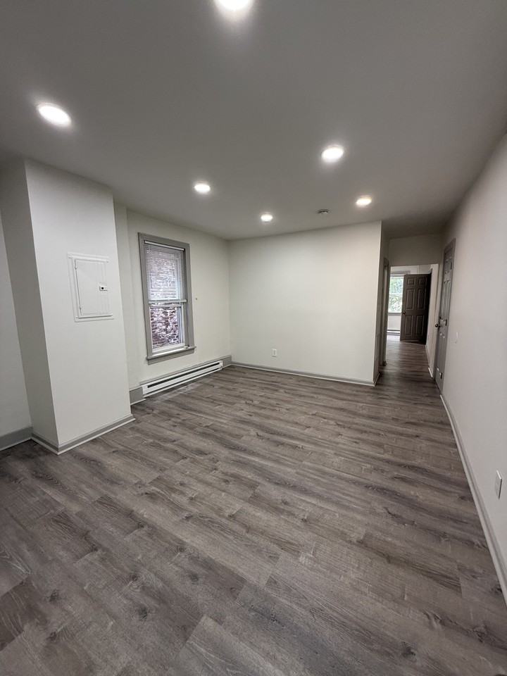 11 South Franklin Street #2 - Photo 2 of 7